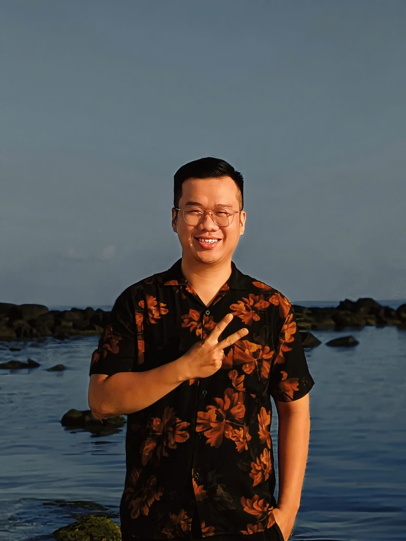 Khang — the dev in a Hawaiian shirt